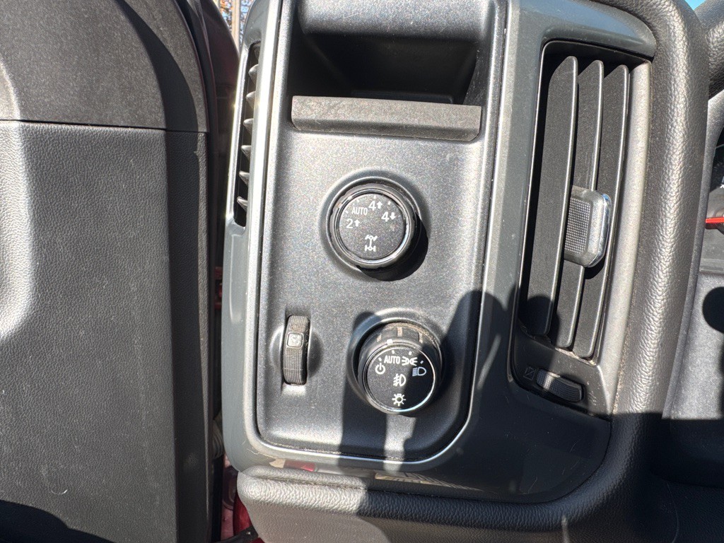 2015 Chevrolet Silverado 1500 Image 14