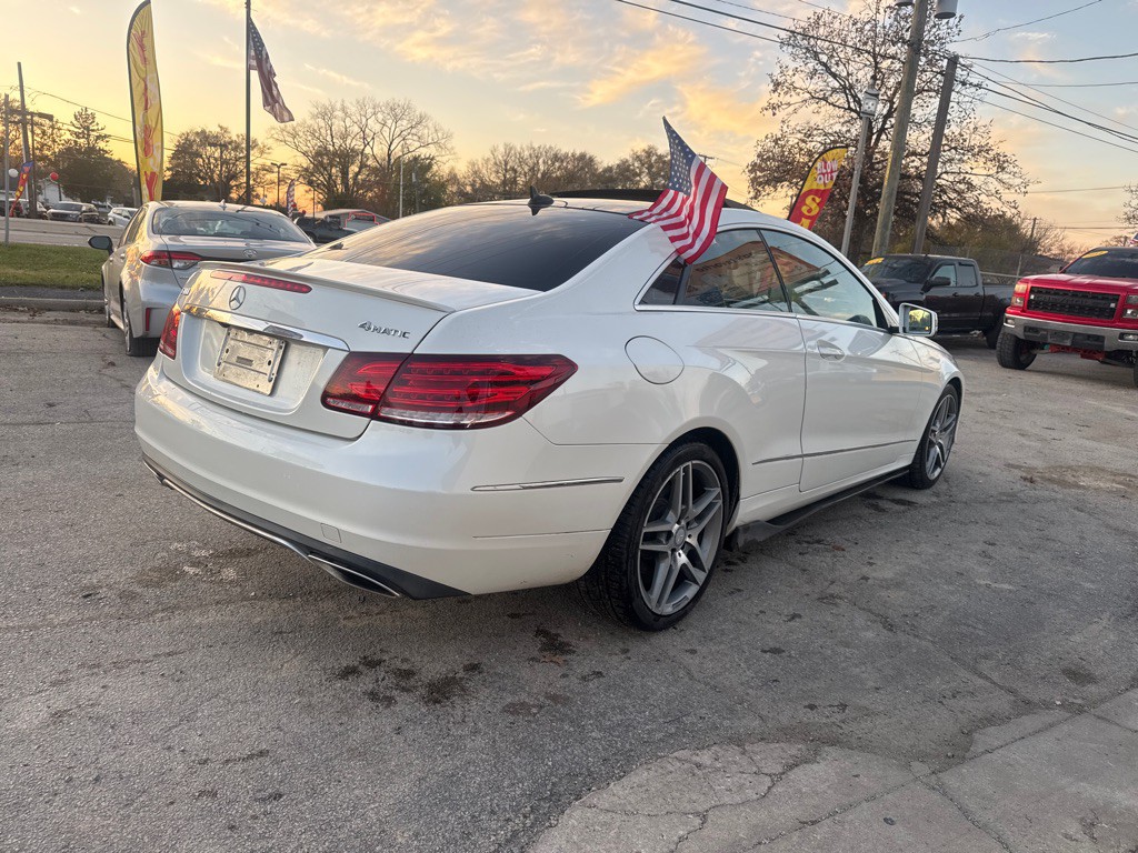 2015 Mercedes-Benz E-Class Image 4