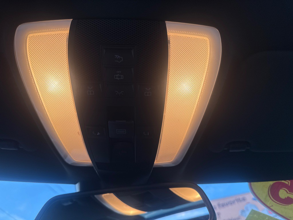 2015 Mercedes-Benz E-Class Image 16