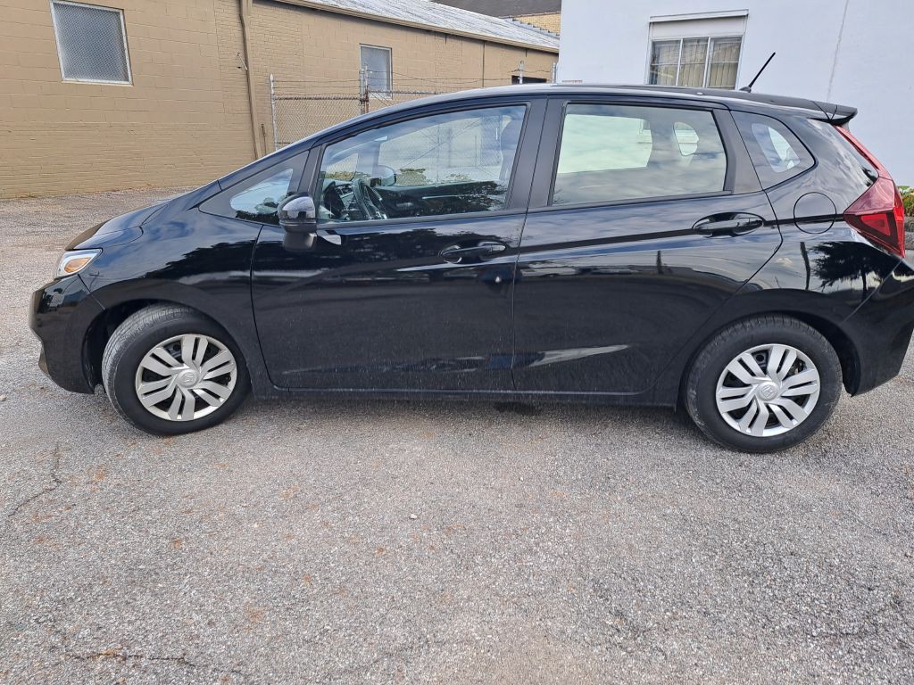 2016 Honda Fit Image 2