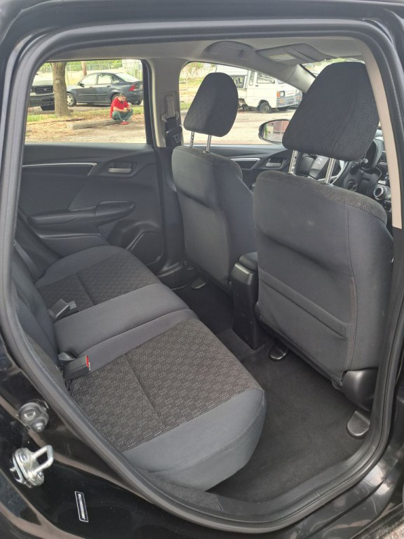 2016 Honda Fit Image 6