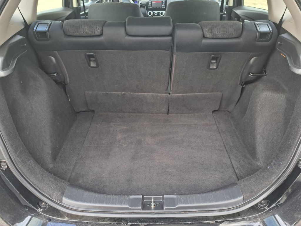 2016 Honda Fit Image 8