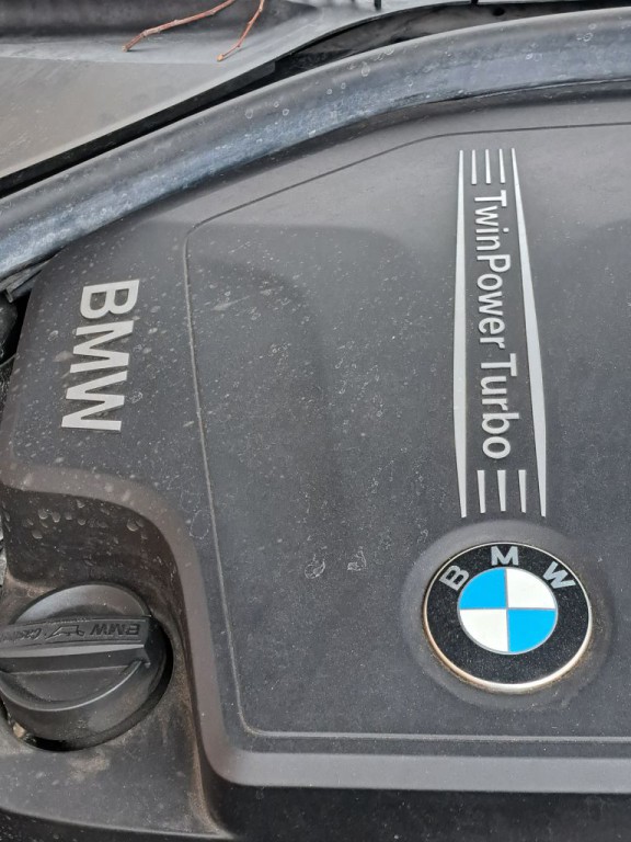 2015 BMW 3 Series Image 2