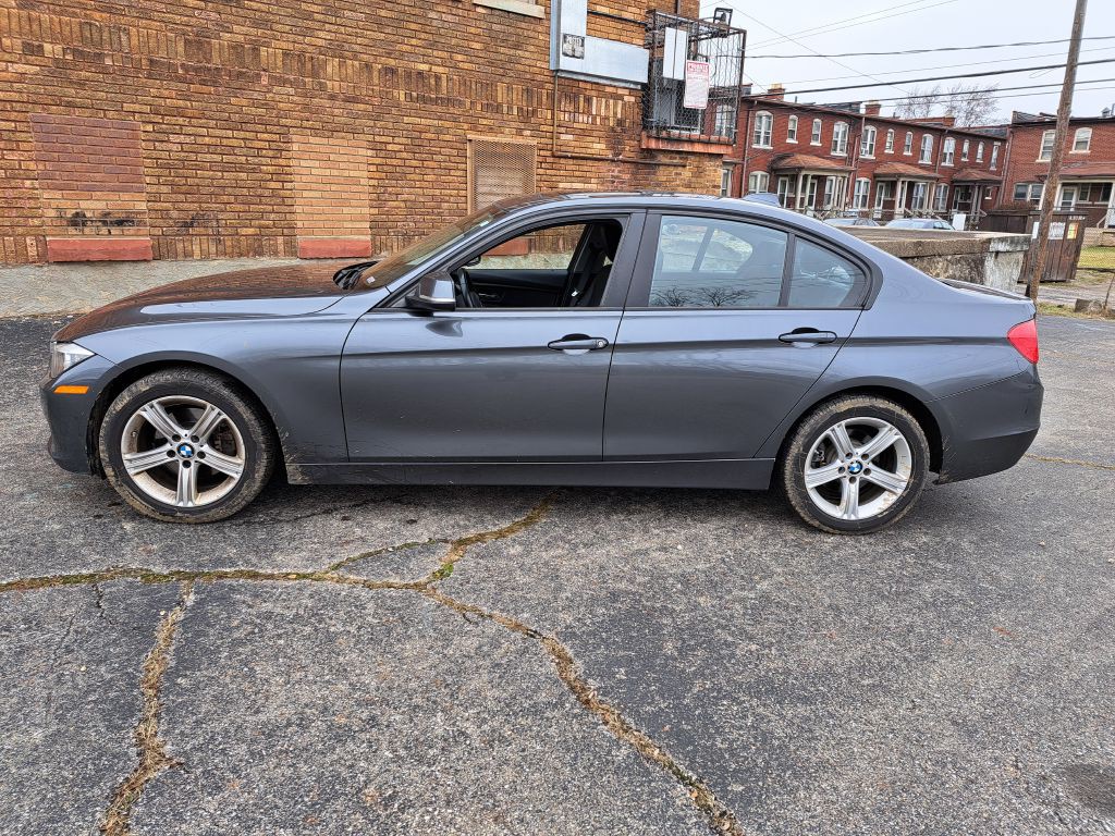 2015 BMW 3 Series Image 4