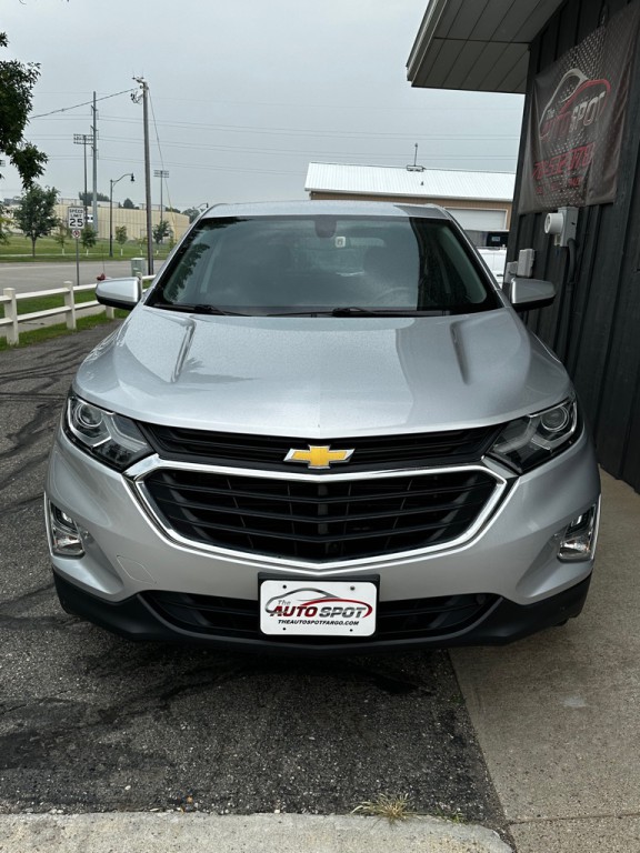 2018 Chevrolet Equinox Image 2