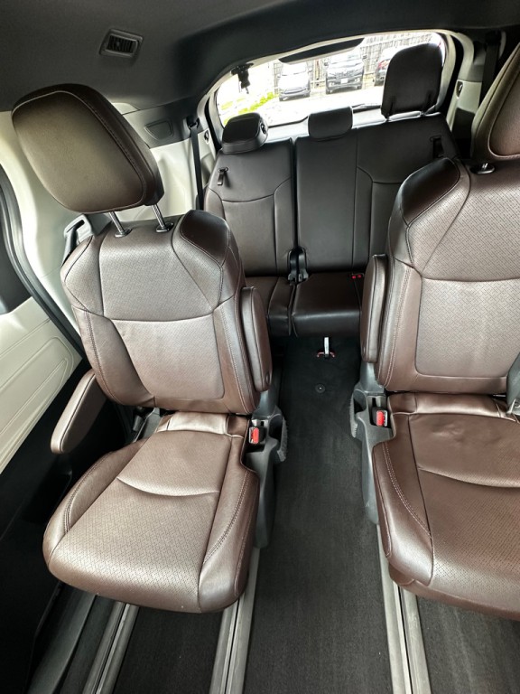 2023 Toyota Sienna Image 7