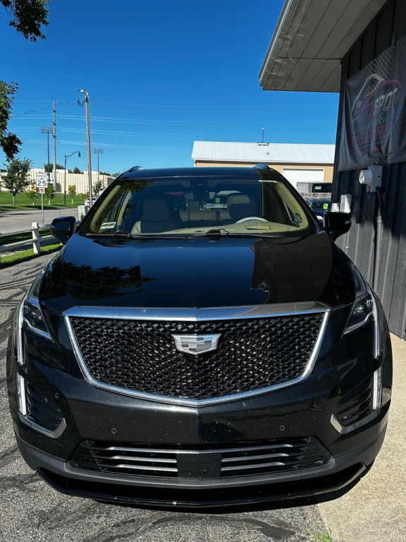 2022 Cadillac XT5 Image 2
