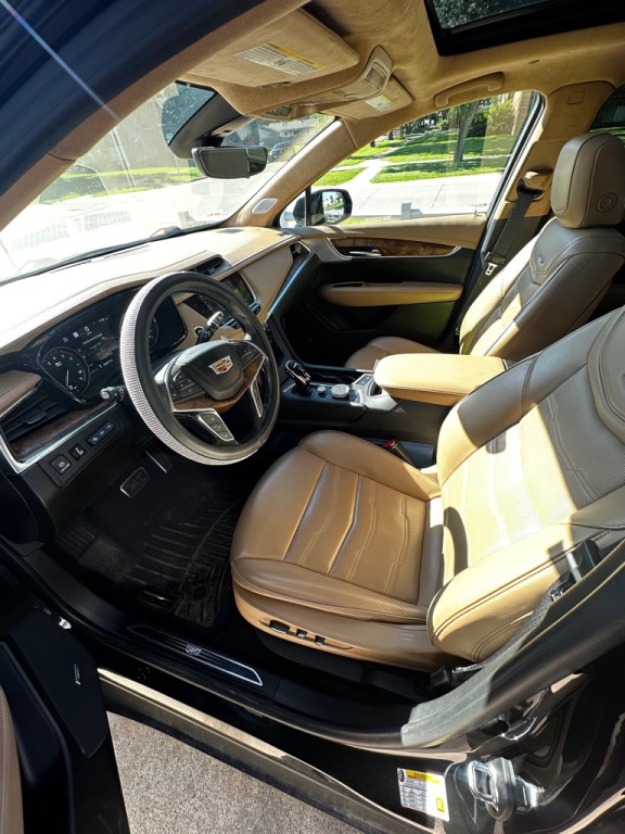 2022 Cadillac XT5 Image 5