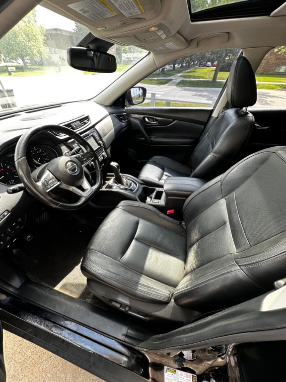 2017 Nissan Rogue Image 5