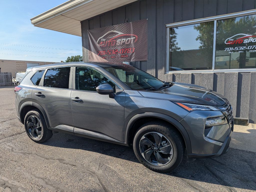 2024 Nissan Rogue Image 1