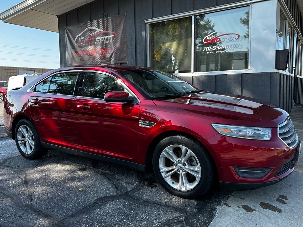 2013 Ford Taurus Image 1