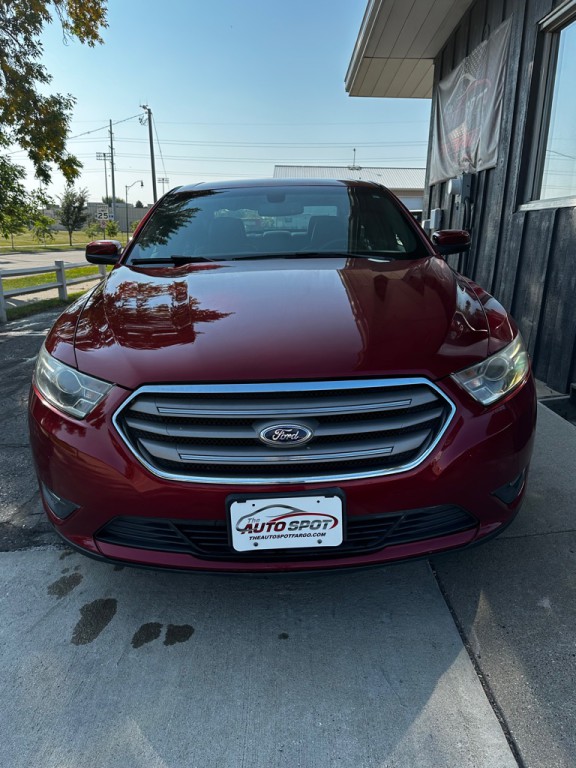 2013 Ford Taurus Image 2