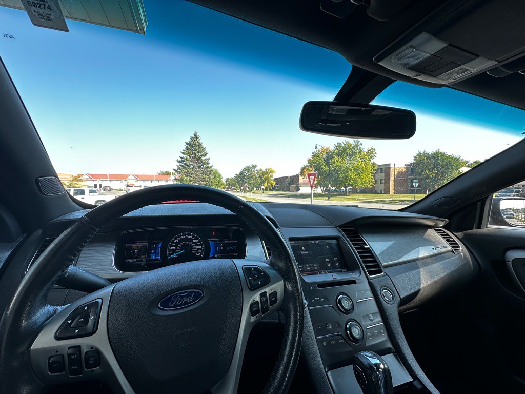 2013 Ford Taurus Image 3