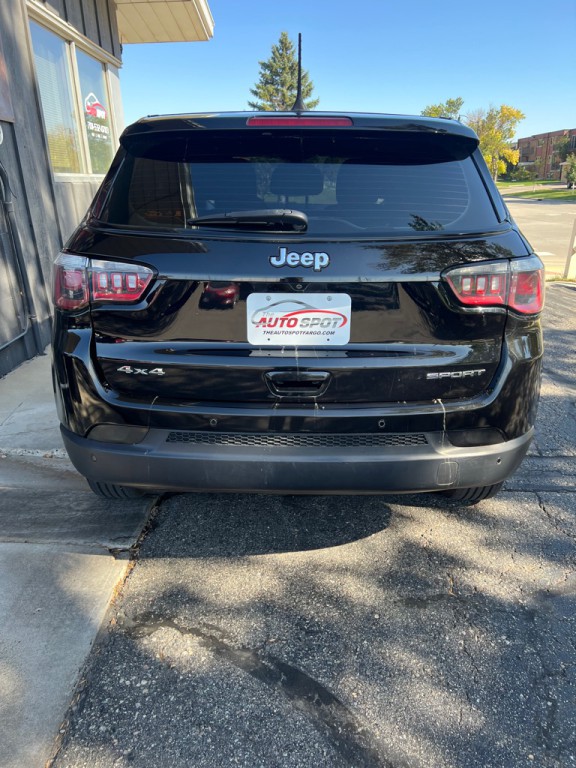 2018 Jeep Compass Image 4