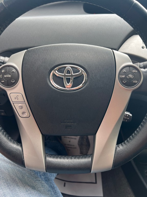 2015 Toyota Prius Image 13