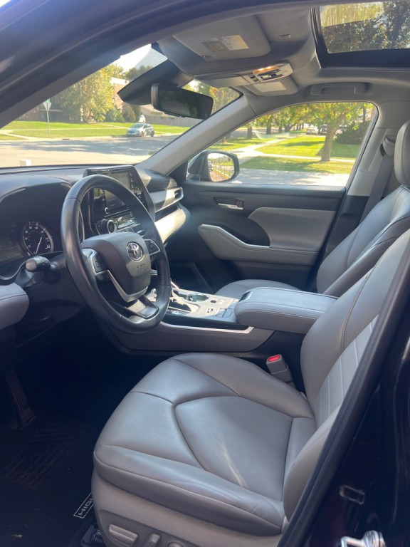 2022 Toyota Highlander Image 7
