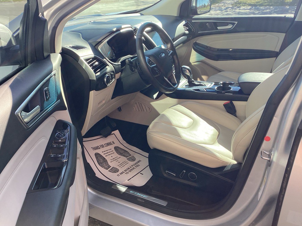 2016 Ford Edge Image 1