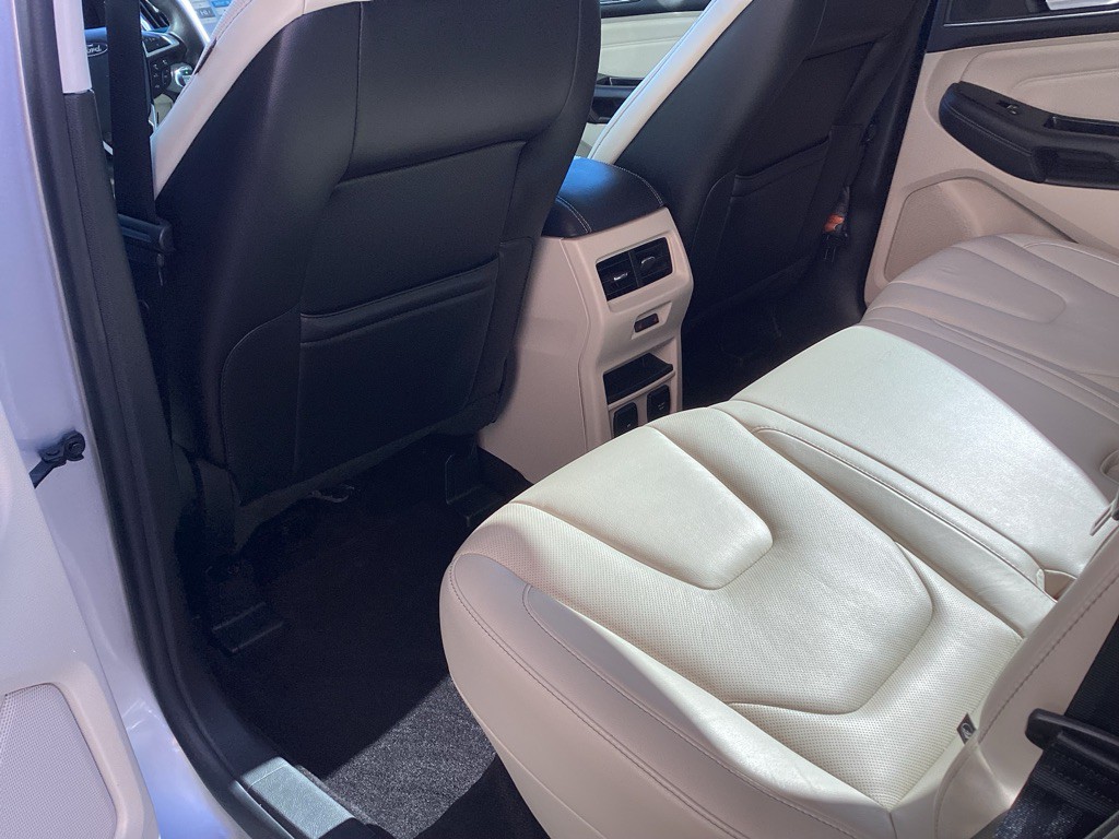 2016 Ford Edge Image 3