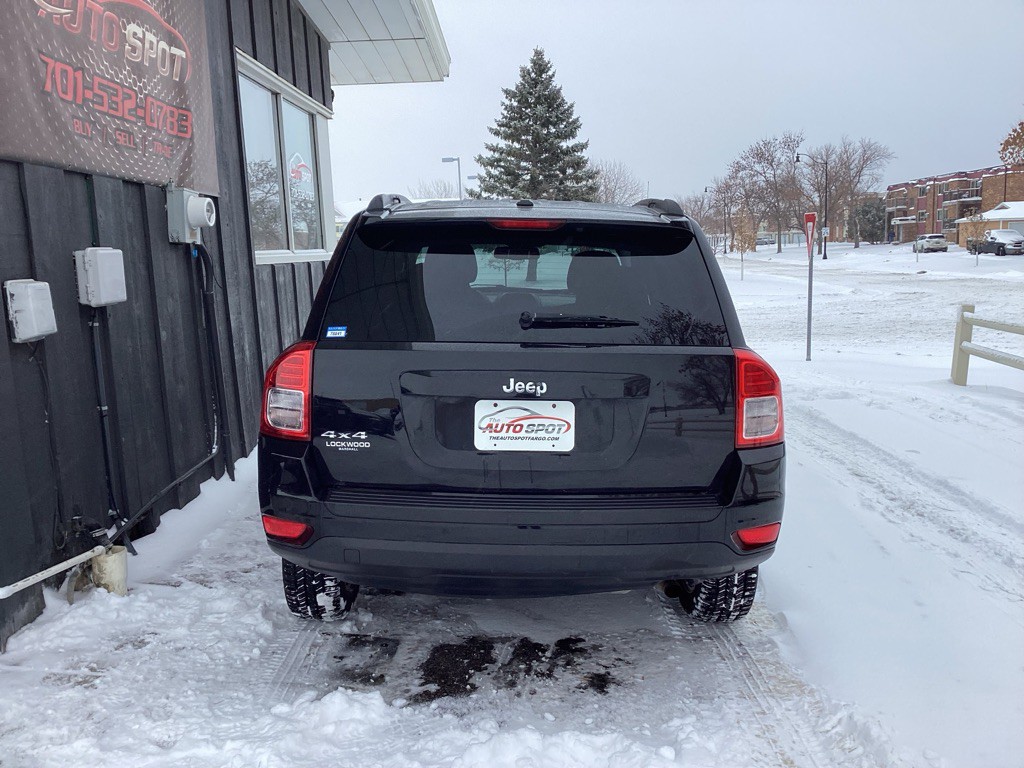 2012 Jeep Compass Image 3