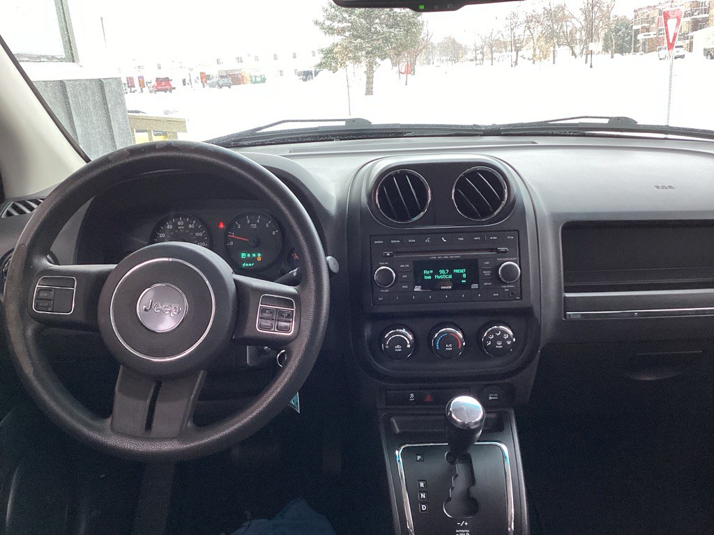 2012 Jeep Compass Image 7