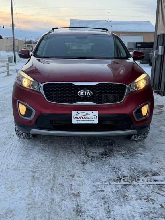 2016 Kia Sorento Image 1