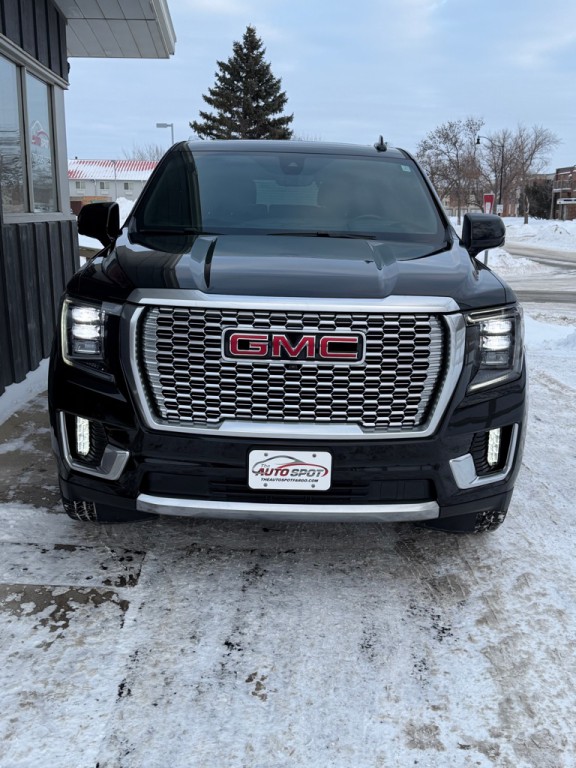 2021 GMC Yukon Image 1