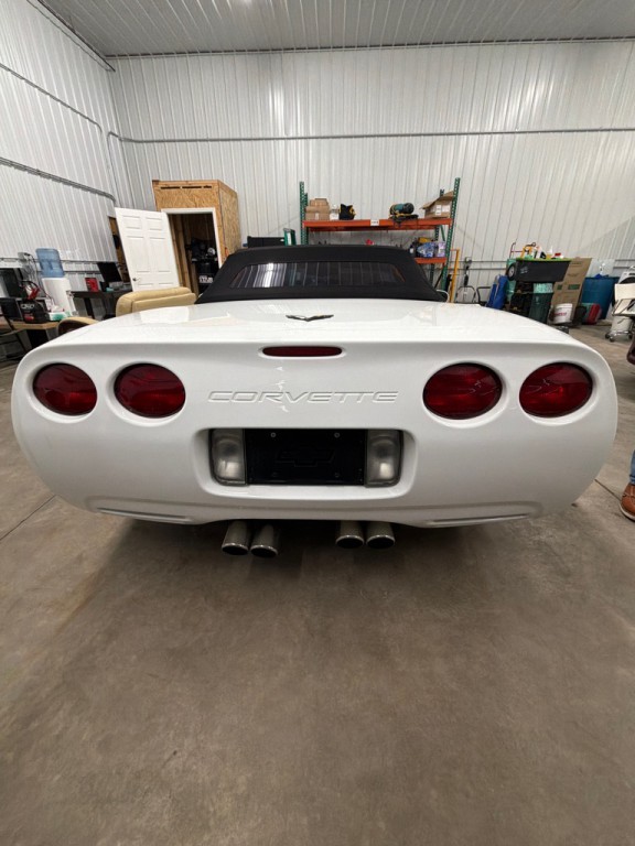 1999 Chevrolet Corvette Image 3