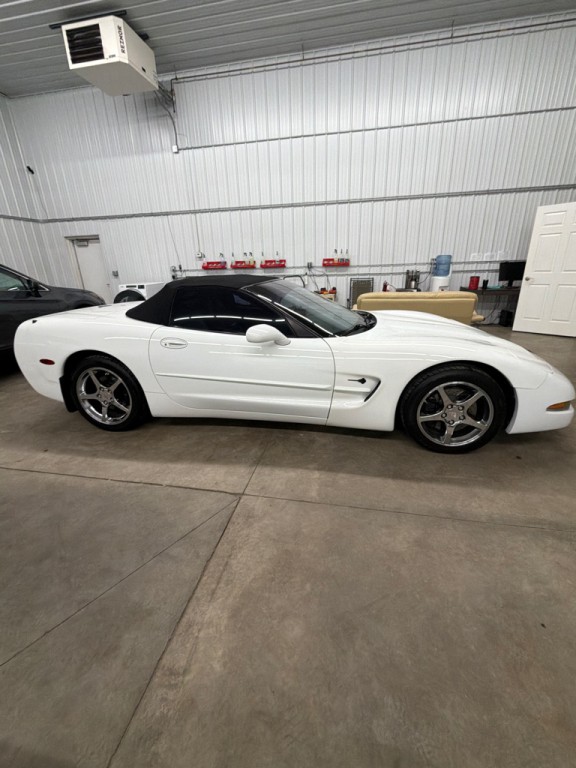 1999 Chevrolet Corvette Image 4
