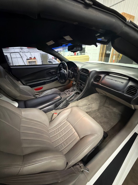 1999 Chevrolet Corvette Image 5