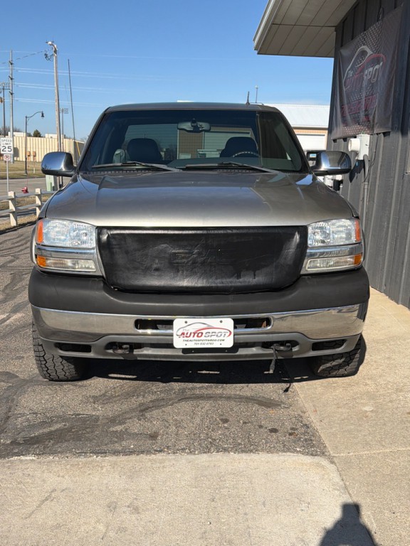 2001 GMC Sierra Image 1