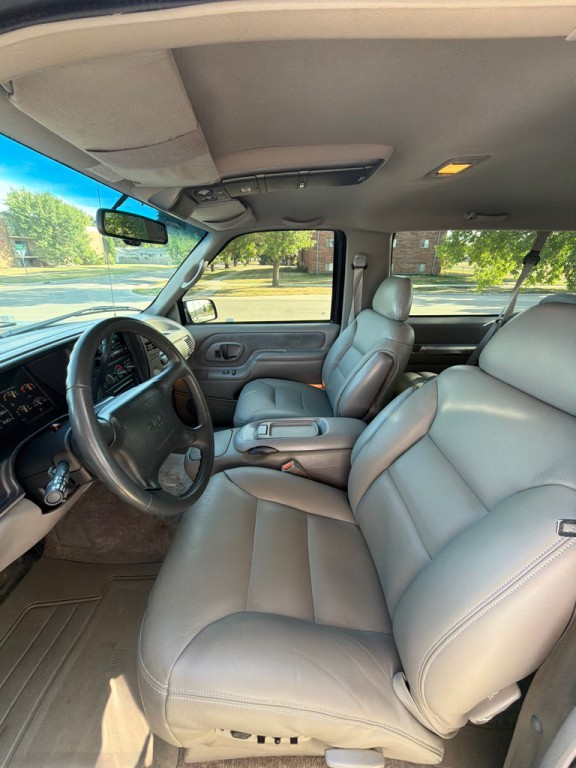 1996 GMC Yukon Image 7