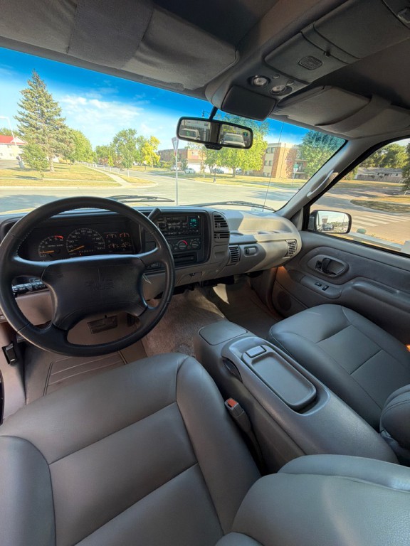 1996 GMC Yukon Image 9