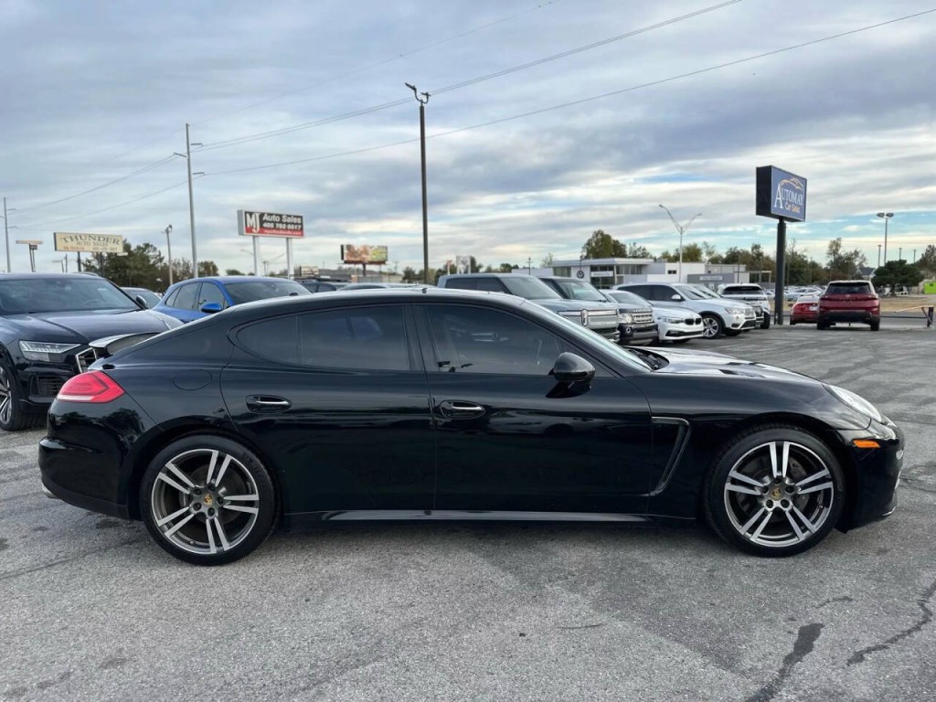 2015 Porsche Panamera Image 5