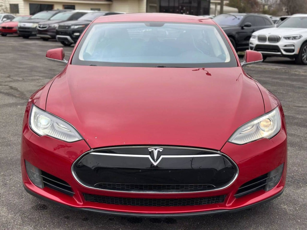 2013 Tesla Model S Image 4
