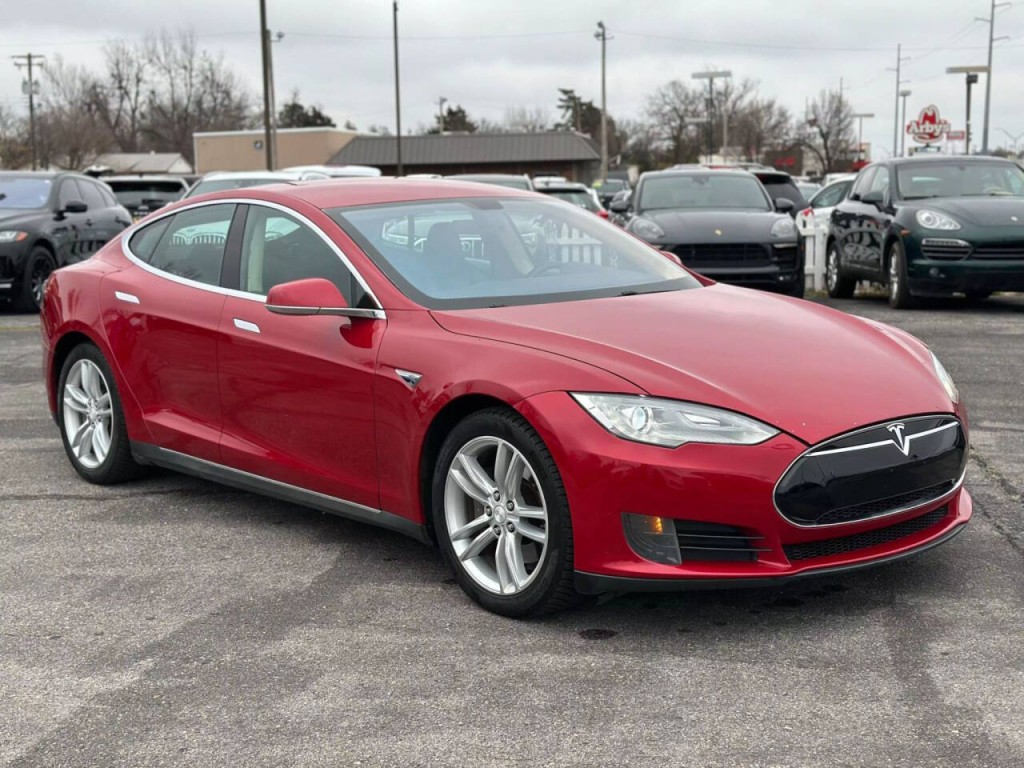 2013 Tesla Model S Image 5