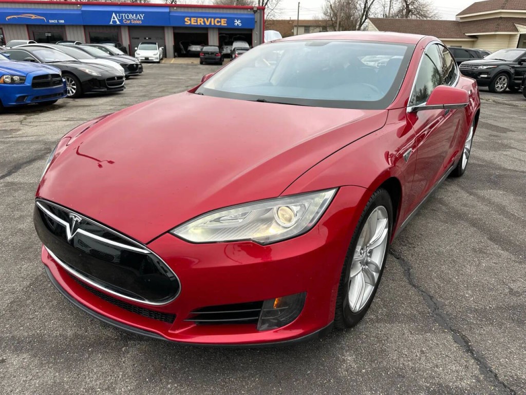 2013 Tesla Model S Image 28