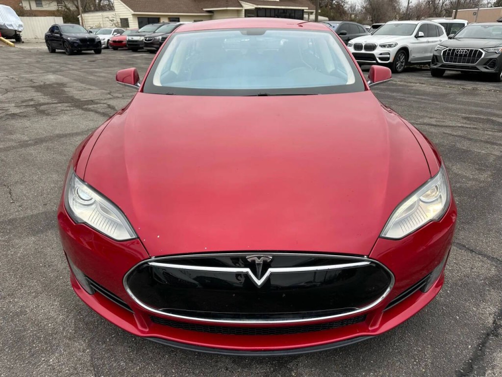 2013 Tesla Model S Image 29