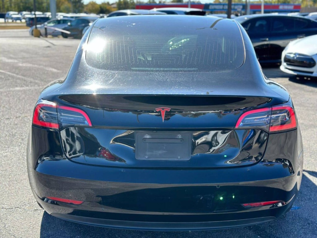 2019 Tesla Model 3 Image 8