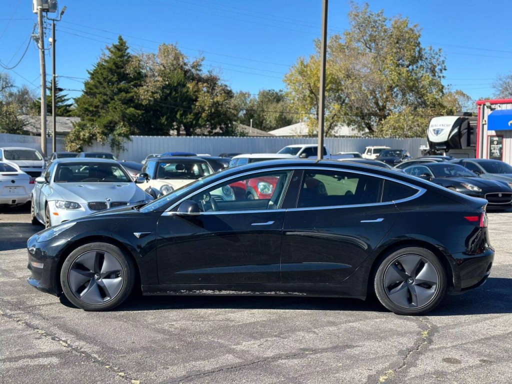 2019 Tesla Model 3 Image 10