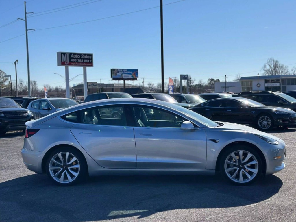 2018 Tesla Model 3 Image 5