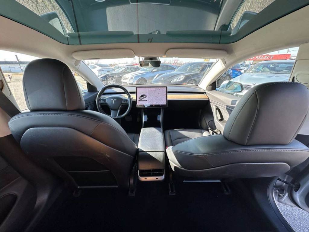 2018 Tesla Model 3 Image 14