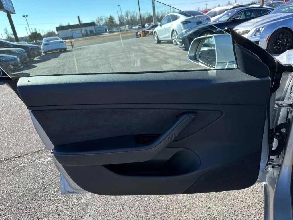2018 Tesla Model 3 Image 19