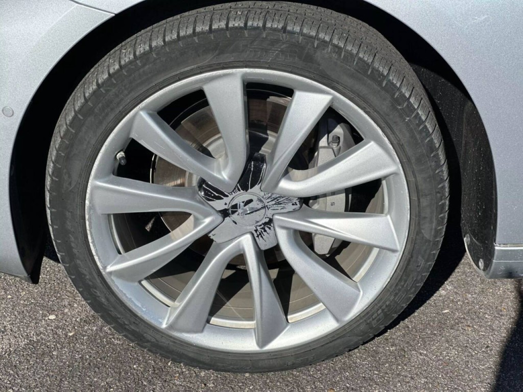 2018 Tesla Model 3 Image 25