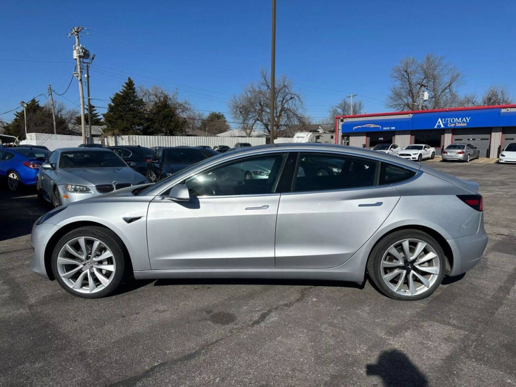 2018 Tesla Model 3 Image 34