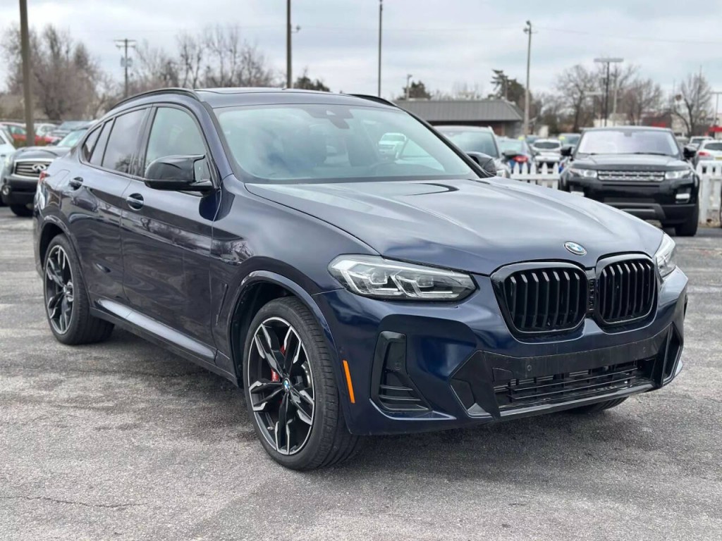 2022 BMW X4 Image 1
