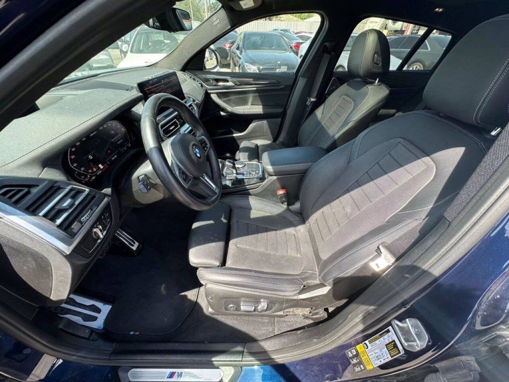 2022 BMW X4 Image 9