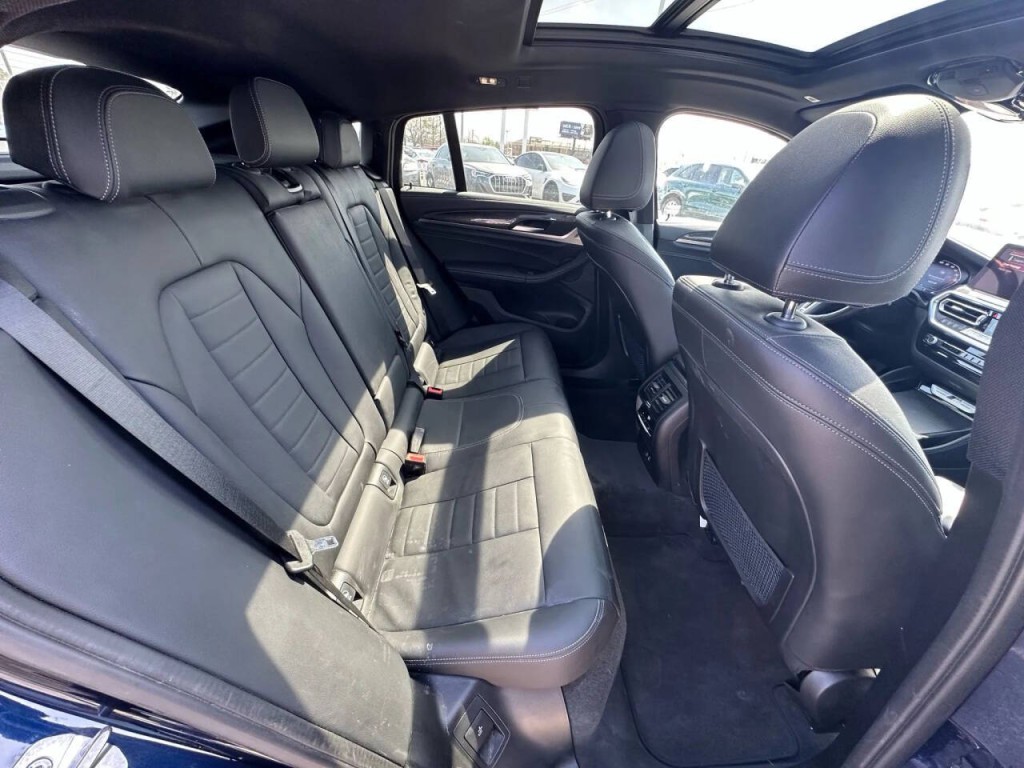 2022 BMW X4 Image 13