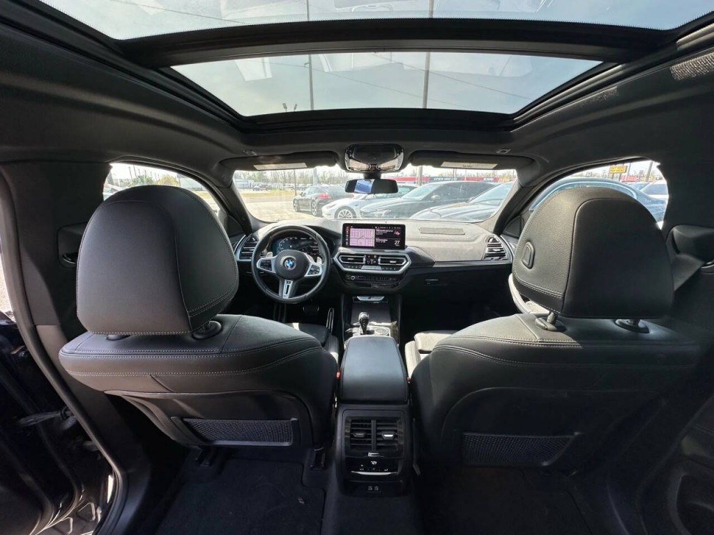 2022 BMW X4 Image 15