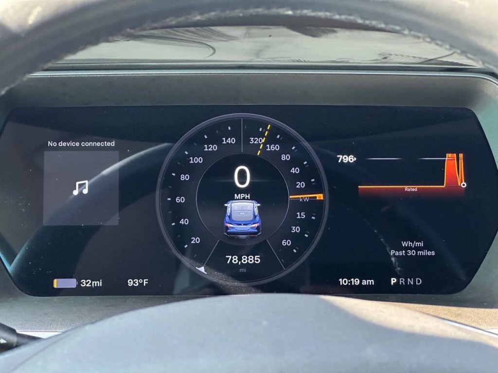 2014 Tesla Model S Image 41
