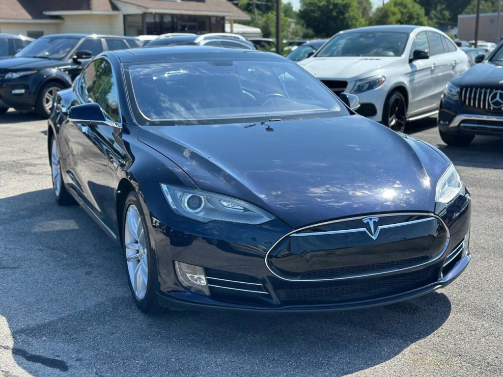 2014 Tesla Model S Image 6